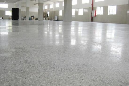 耐磨地坪和液態鋼化地坪